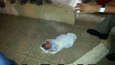 بعد التوصل لوالديها.. قرار حاسم من نيابة حلوان بشأن العثور على رضيعة تحت سيارة نقل