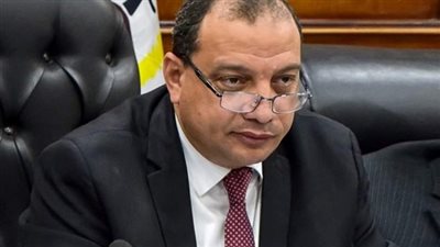 «منصور» يفجر مفاجأة سارة لطلاب جامعة بني سويف