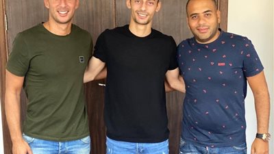 الأهلي يستعيد مهاجمه الشاب من التشيك