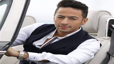 حمادة هلال يحيي حفلًا هو الأول من نوعه في مصر