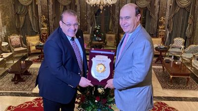 الليلة.. المحور تعرض الجزء الثانى من لقاء الفريق مهاب مميش مستشار رئيس الجمهورية ورئيس هيئة قناة السويس السابق ببرنامج ( شخصيات في حياتي) 