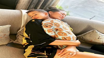 بالصور.. فنانة شهيرة تفقد مولودها لهذا السبب!