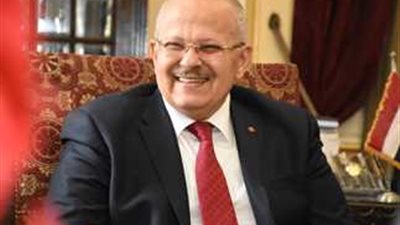 تخص المكافآت.. «الخشت» يفجر مفاجأة سارة للعاملين بجامعة القاهرة 