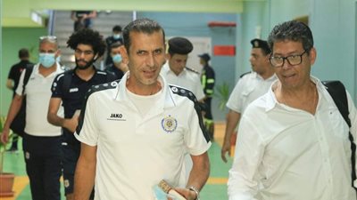 وصول لاعبى الاسماعيلى والمصرى لملعب برج العرب 