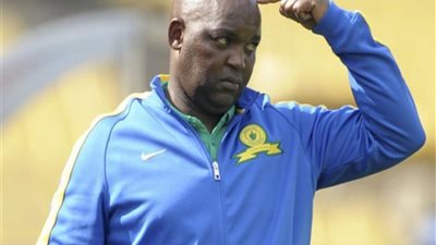 وسائل إعلام جنوب إفريقيا تشيد بفوز الأهلي على «الوداد» تحت قيادة «موسيماني»