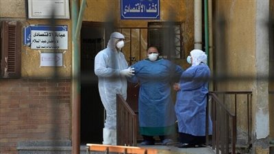 «عبدالغفار» يكشف عن لقاح مصري لفيروس كورونا.. وهذا موعد بدء تجريبه