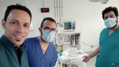 جراحة لمولودة تعانى من انسداد بعظمتى الأنف بمستشفى المنصورة العام