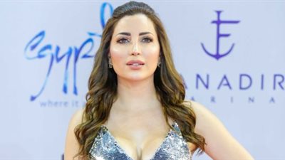 بالفيديو.. نسرين طافش تكشف عن موعد زواجها