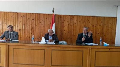 مخالفة للقانون وتنتقص حق العاملين.. اللجان النقابية بشركات قطاع الأعمال ترفض اللائحة الموحدة