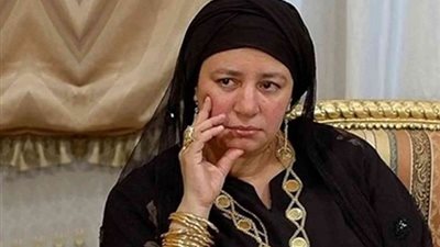 عبلة كامل ترد على شائعات إصابتها بالسرطان وتوجه رسائل نارية