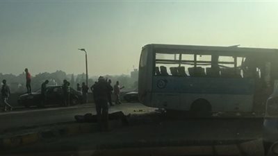فيديو| تفاصيل «تقطع القلب» في حادث انقلاب أتوبيس مدرسة بالهرم وإصابة طلاب