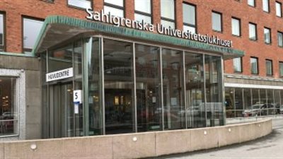 فصل طبيب ذهب إلى عمله في المستشفى رغم إصابته بفيروس كورونا