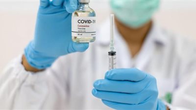 بريطانيا تحدد شروط الحصول على جرعات لقاح كورونا