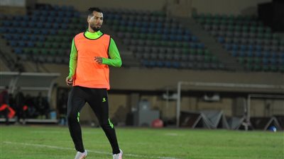 خالد صبحي يتعافى من إصابة الضامة ويشارك في مران سيراميكا كليوباترا