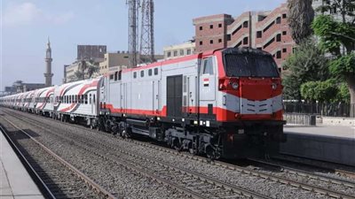 رئيس «السكة الحديد» يزف بشرى للمسافرين بشأن حجز القطارات المكيفة والروسية