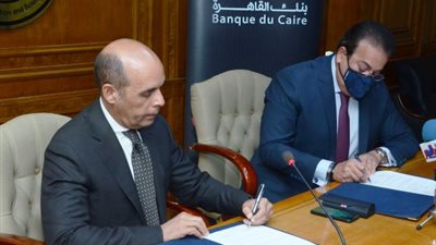 بالتعاون مع «بنك القاهرة».. تفاصيل تقديم منح دراسية للطلاب المتميزين بالجامعات الأهلية الجديدة