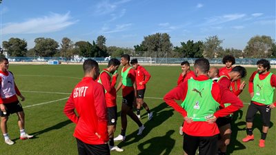 مفاجأة صادمة للاعبي منتخب الشباب بعد مسحة كورونا الجديدة 