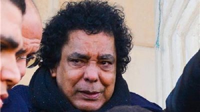 نقل الكينج محمد منير إلى المستشفى.. اعرف التفاصيل