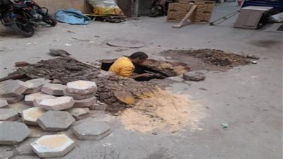 صور| رئيس حي شبرا الخيمة يكشف سر حدوث هبوط أرضي بشارع حسين الوكيل