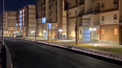 إجراء تجربة إطلاق التيار الكهربائى بوحدات موظفى العاصمة الإدارية بمدينة بدر