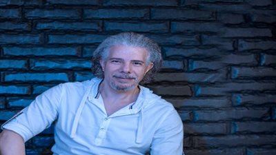 خالد أبو بكر: التناول الساخر يجعل الجمهور متحمسا لاستكمال العمل والفن الهابط يعادل خطورة المخدرات