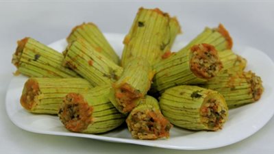 بالفيديو..محشي الكوسة على الطريقة المصرية وكيفية تسويته بكل سهولة 