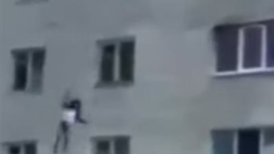 حالتها صعبة.. «معجزة إلهية» تنقذ شابة من الموت سقطت أثناء تنظيفها شقتها ببلقاس