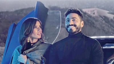 الفنانة زينة تتحدث عن خلاف تامر حسني وزوحته وتعلق: رجل قوي الشخصية في بيته