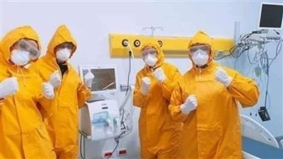 بالفيديو.. ممرضات تتحدين ذويهن ويؤدين واجبهن في مكافحة كورونا