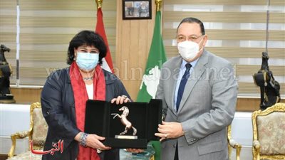 سر استقبال محافظ الشرقية لوزيرة الثقافة