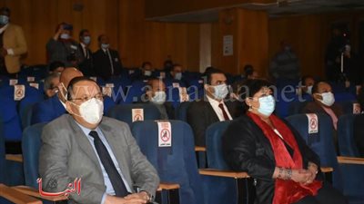 وزيرة الثقافة ومحافظ الشرقية يشهدان تخرج دفعة 