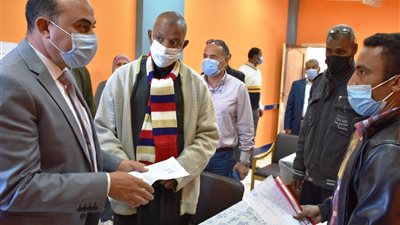 محافظ أسوان: جاهزية 16 لجنة بالمرحلة الثانية لتلقى رغبات مستحقي التعويضات من أبناء النوبة