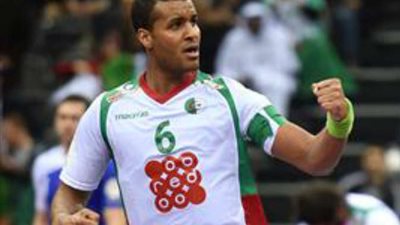 مسعود بركوس نجم الجزائر أفضل لاعب في مباراة فرنسا ببطولة اليد 