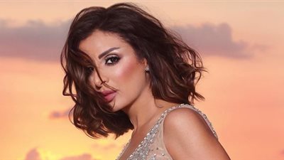 شاهد.. أنغام تشع أنوثة وجمال في أحدث ظهور لها