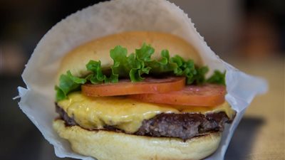 هذا ما يحدث لجسمك إذا امتعنت عن تناول اللحوم نهائيًا!