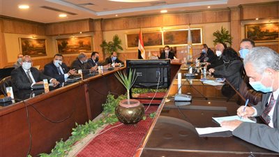  تفاصيل اجتماع محافظ الغربية مع نواب مجلس الشيوخ بالمحافظة