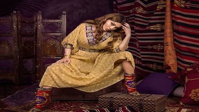 بالصور.. إطلالة مثيرة جدا لـ