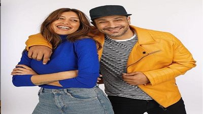 بالفيديو.. تصرف غريب من محمد عطية مع خطيبته في اليوم العالمي للمرأة