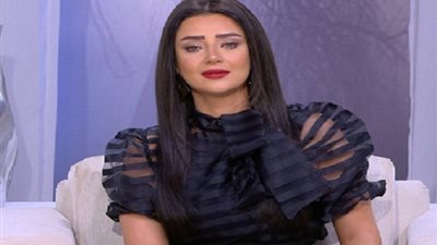 رسالة «مؤثرة» من رضوى الشربيني لوالدتها في أول «عيد أم» بعد رحيلها