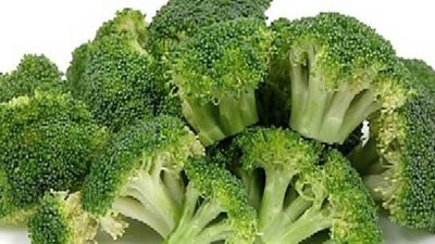 تجنبها فورًا.. أطعمة يُفضل عدم تناولها إذا كُنت مُصابًا بـ«القولون»