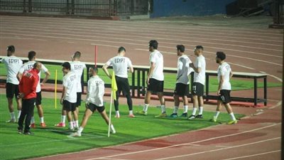 قبل ساعات من لقاء مصر وكينيا انفجار هذه الازمة وصلاح يخطف الانظار بهذه اللقطة  