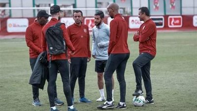 موسيماني يعقد جلسة منفردة مع ناصر ماهر