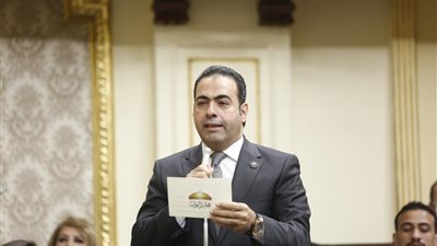 د.محمود حسين رئيس لجنة الشباب يهنئ المنتخب بعد رباعية جزر القمر