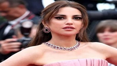 درة تحصل علي جائزة 