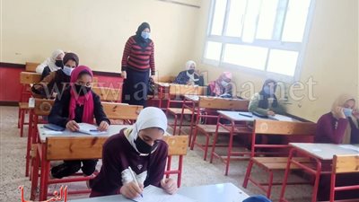 مواعيد امتحانات شهر أبريل لسنوات النقل 