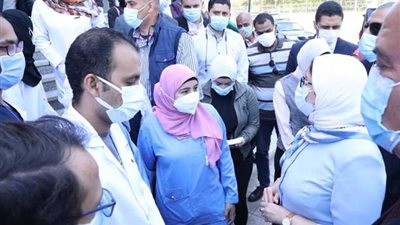 أثناء جولتها بالأقصر.. 