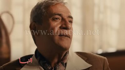 موسى.. في ظهوره الأول.. صبري فواز يصنع عطرا جديدا للملك فاروق (الحلقة الثالثة)