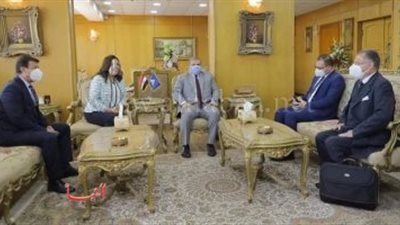 وزير القوى العاملة ومحافظ دمياط يناقشان آليات دعم قطاع صناعة الأثاث