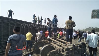بعد زيارتها لمصابي حادث قطار طوخ.. «القباج» تصرف تعويضات لأسر الوفيات والمصابين