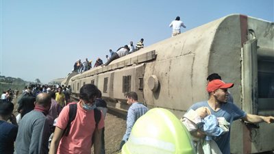 شيخ الأزهر يوجه بصرف مساعدات عاجلة لضحايا ومصابي قطار طوخ